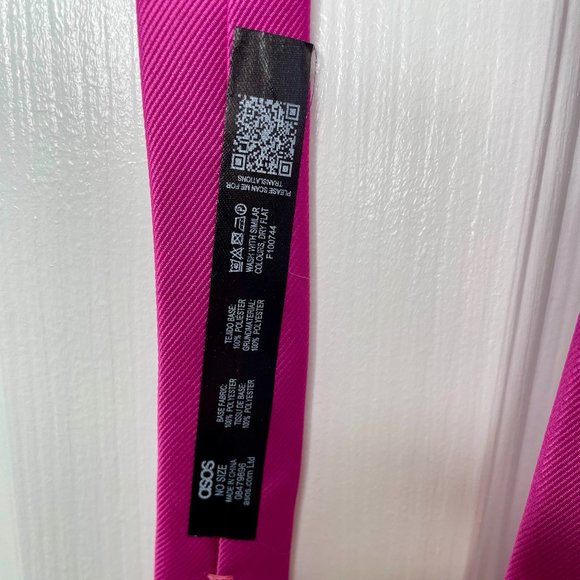 ASOS wedding slim tie in bright pink - Picture 3 of 3